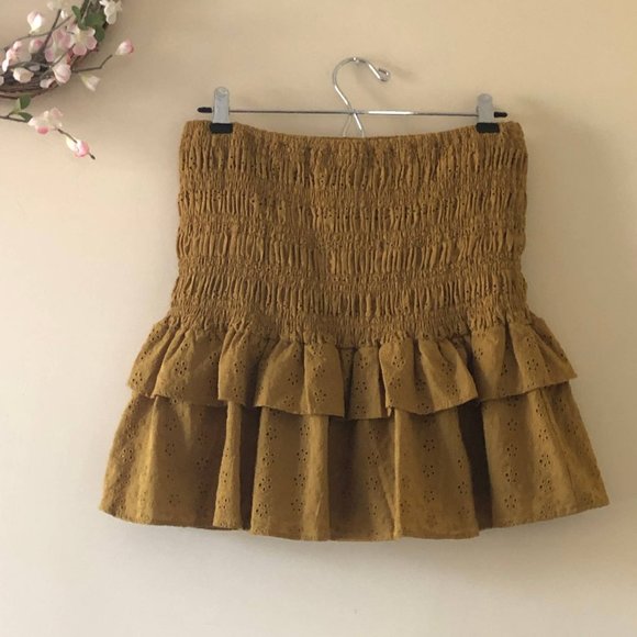 SO Smock Layer Ruffle Tube Top Size L - Picture 2 of 9